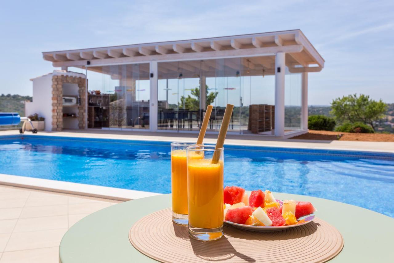 The Sun Hill Bed & Breakfast ลากอส ภายนอก รูปภาพ