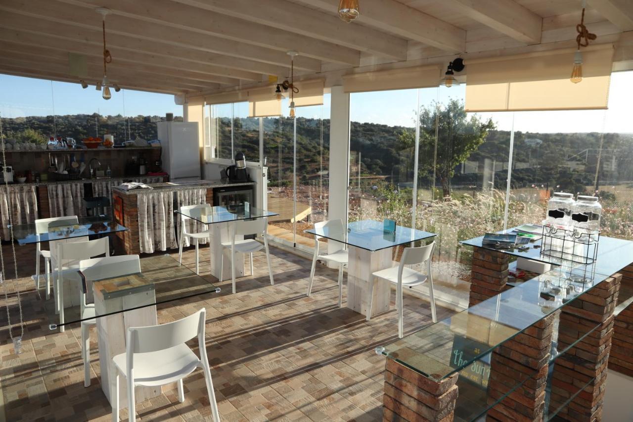 The Sun Hill Bed & Breakfast ลากอส ภายนอก รูปภาพ