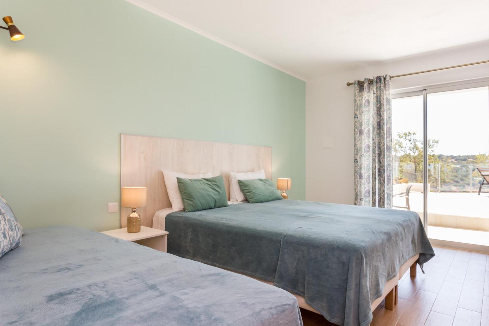 The Sun Hill Bed & Breakfast ลากอส ห้อง รูปภาพ